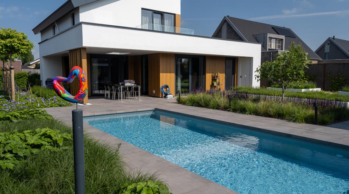 Moderne villa met luxe zwembad